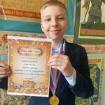 🥇Ученик 7В класса Стариков Доминик занял первое место на городском конкурсе «English poetry»!
